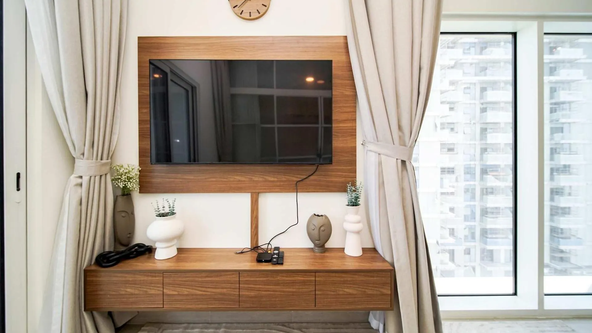 Apartment Pvh - Mesmerizing 2Br - Golfville Dubai Hills