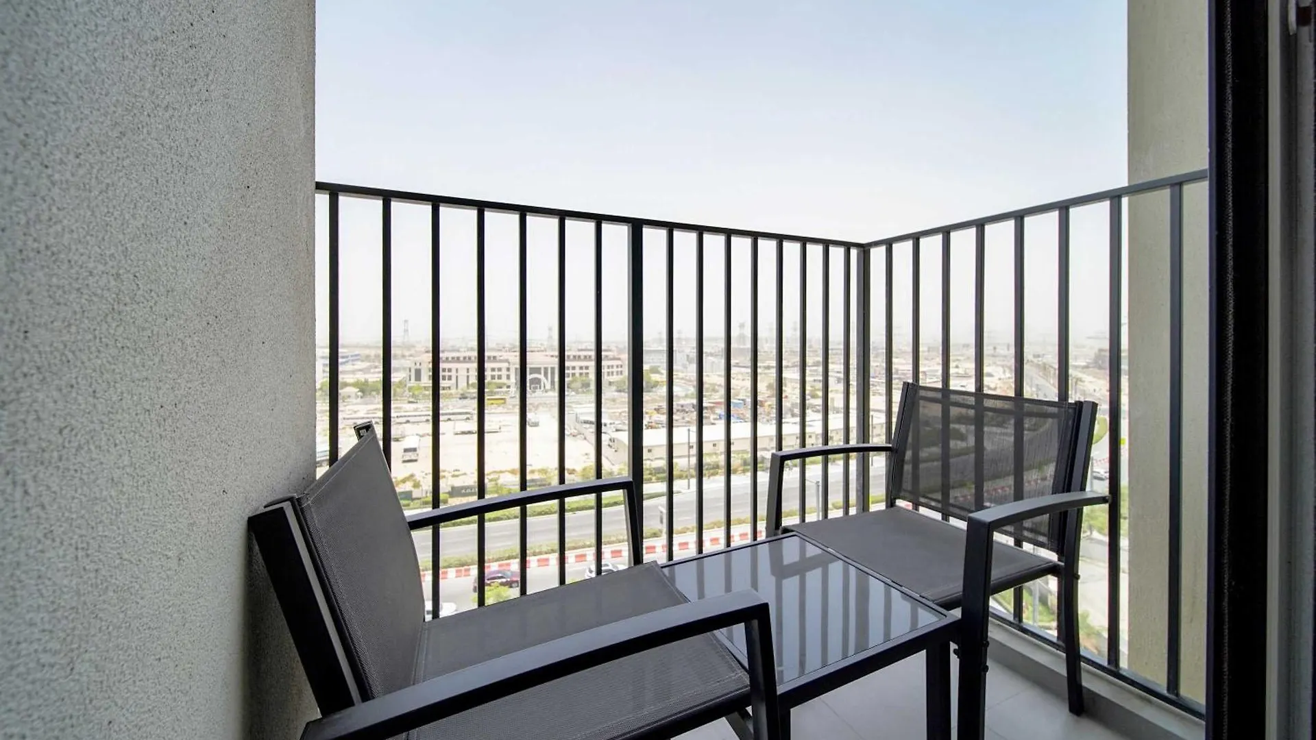 Pvh - Mesmerizing 2Br - Golfville Dubai Hills Apartment