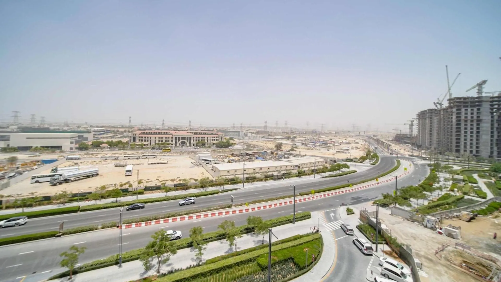 Pvh - Mesmerizing 2Br - Golfville Dubai Hills